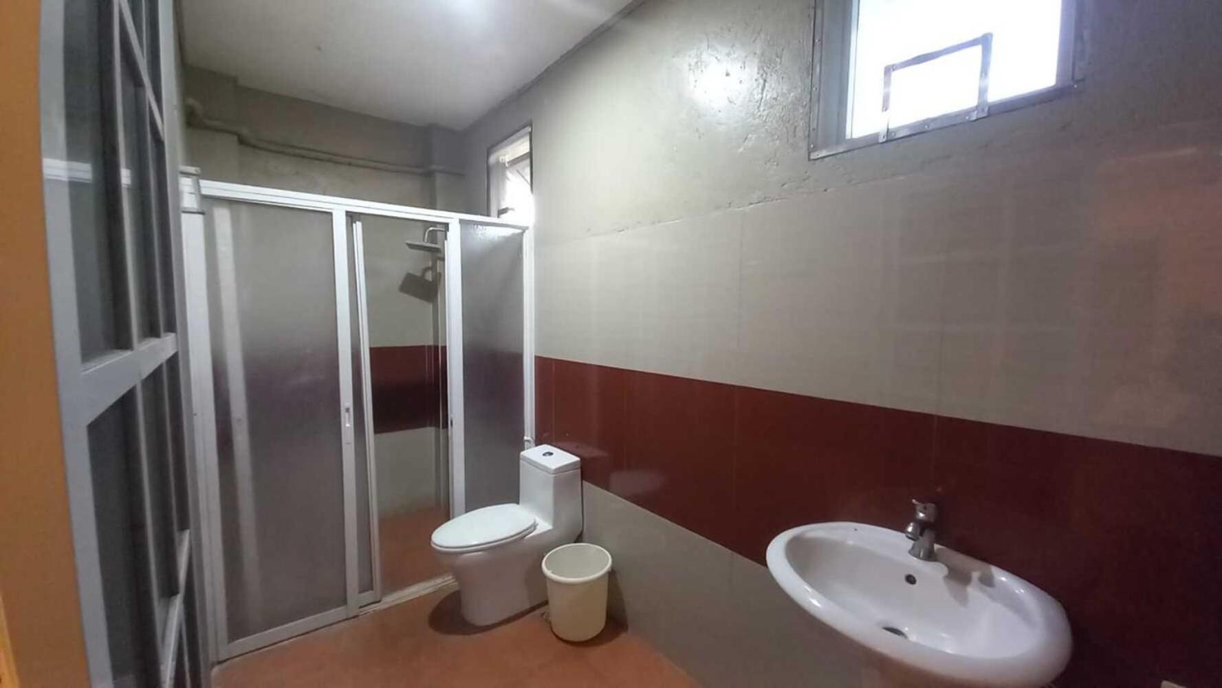 Oyo 1037 Lendes Tourist Inn Main Naga  Bagian luar foto